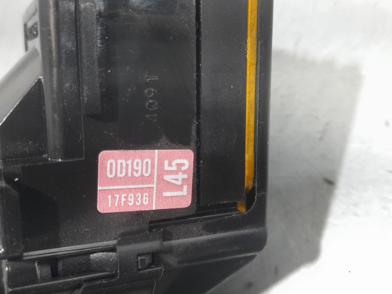 Recambio de mando limpia para toyota yaris (_p13_) 1.5 (nsp131_) referencia OEM IAM 0D19017F936  