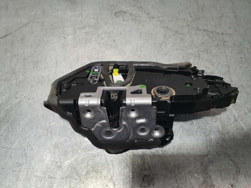 Recambio de cerradura puerta trasera izquierda para bmw serie 1 lim. (f40) 118d referencia OEM IAM 795614305 17756710 5 PINES