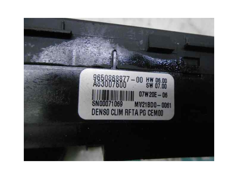 Recambio de mando climatizador para citroën c4 picasso sx referencia OEM IAM A83007600 965086887700 DENSO