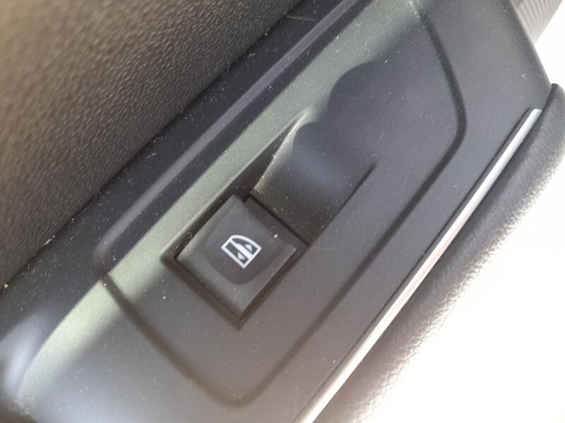 Recambio de mando elevalunas trasero izquierdo para renault talisman (lp_) 1.5 dci 110 referencia OEM IAM 254218614R  