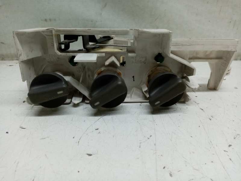 Recambio de mando calefaccion / aire acondicionado para toyota corolla (e11) referencia OEM IAM 1559112210 1559112210 