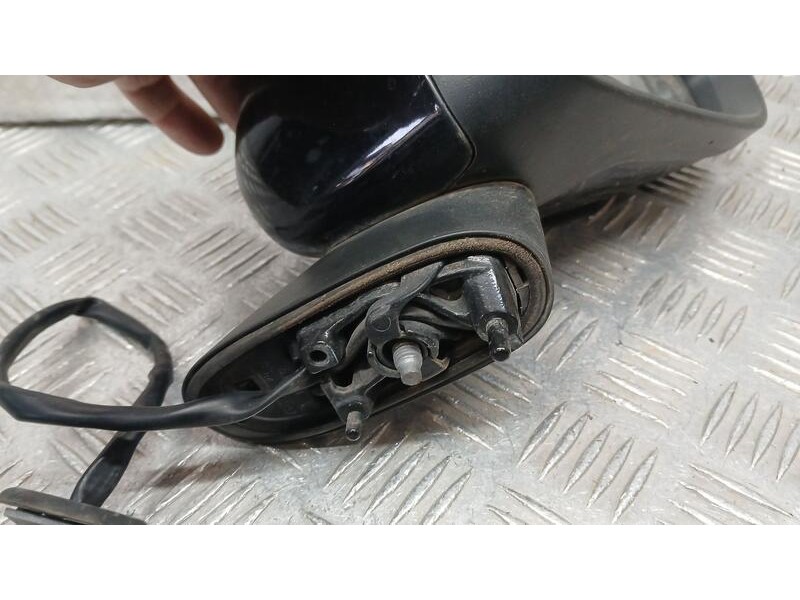 Recambio de retrovisor derecho para opel corsa d enjoy referencia OEM IAM 13187618 ELECTRICO, TOCADO 3 CABLES 