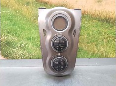 Recambio de mando climatizador para toyota yaris ts referencia OEM IAM 559000D280  