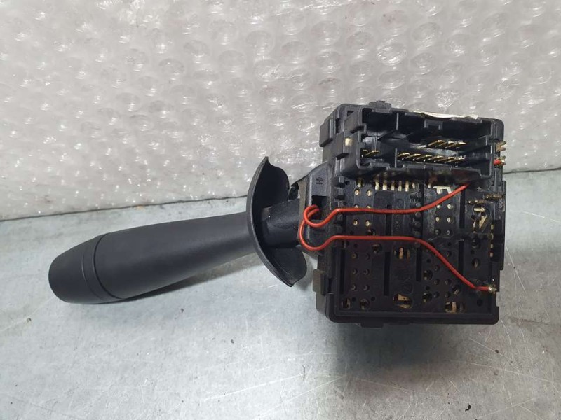 Recambio de mando limpia para dacia dokker essential referencia OEM IAM 255670736R E11811140 