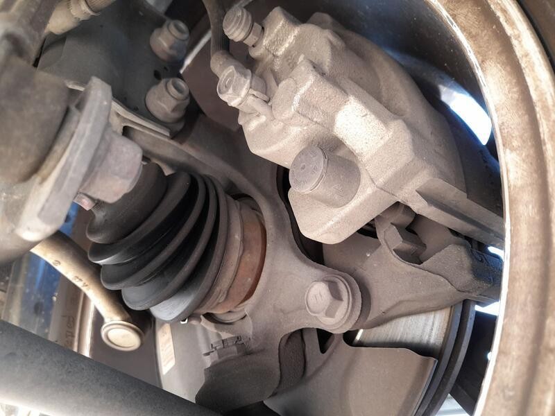 Recambio de mangueta delantera izquierda para toyota yaris (_p13_) 1.5 (nsp131_) referencia OEM IAM 432120D230  