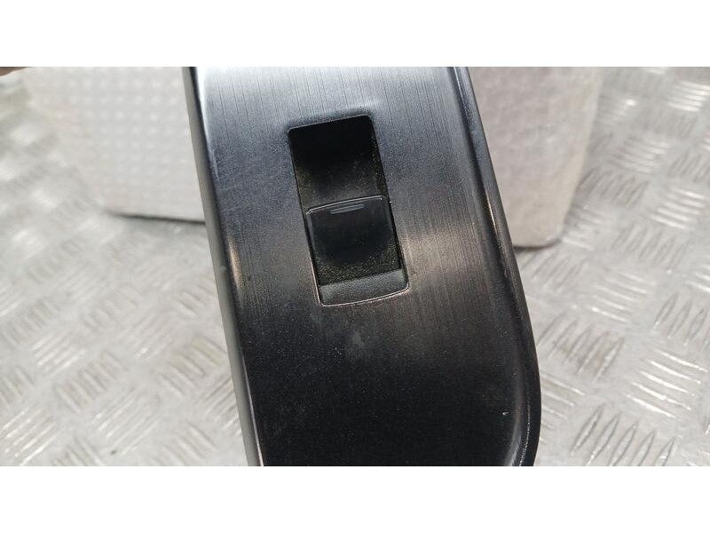 Recambio de mando elevalunas delantero derecho para lexus es 300h referencia OEM IAM 8481033140  2991R92