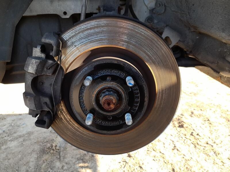 Recambio de mangueta delantera izquierda para toyota yaris (_p13_) 1.5 (nsp131_) referencia OEM IAM 432120D230  