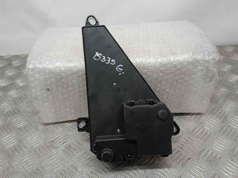 Recambio de caja reles / fusibles para bmw serie 5 berlina (e60) 520d referencia OEM IAM 6906618 518956024 