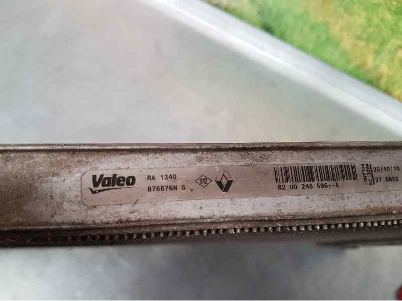 Recambio de radiador agua para renault clio ii fase ii (b/cb0) campus referencia OEM IAM 8200245596A 876676N VALEO