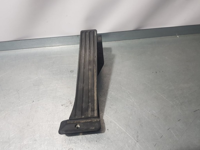 Recambio de potenciometro pedal para bmw serie 1 berlina (e81/e87) 118d referencia OEM IAM 3542678658901 6PV00937920 