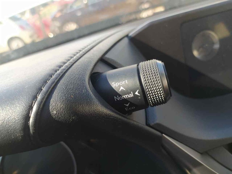 Recambio de mando multifuncion para lexus es 300h referencia OEM IAM 8497033060  