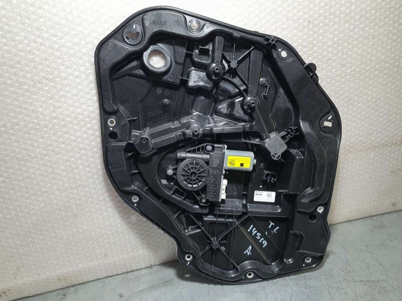 Recambio de elevalunas trasero izquierdo para bmw serie 1 lim. (f40) 118d referencia OEM IAM 5A02FA701 22975210 4WWA035 ELECTRIC