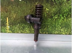 Recambio de inyector para seat leon (1p1) 1.9 tdi referencia OEM IAM 038130073AG 0414720215 BOSCH