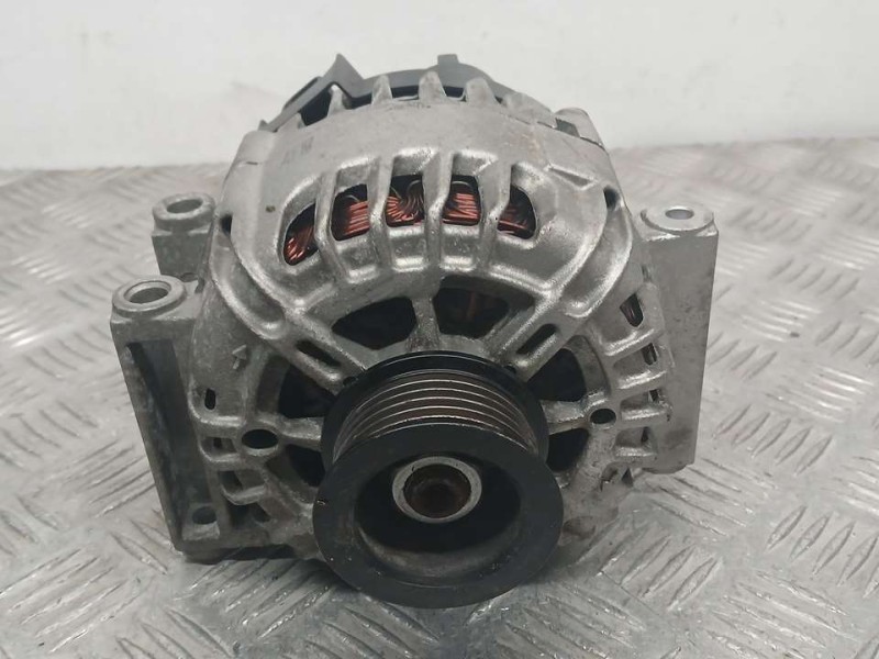 Recambio de alternador para opel meriva b selective referencia OEM IAM 13586366 2618063A VALEO