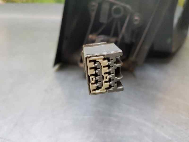 Recambio de retrovisor derecho para ford focus berlina (cap) titanium referencia OEM IAM 4M5117682JA 7 CABLES ELECTRICO