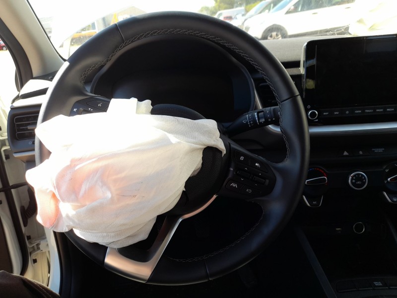 Recambio de volante para kia stonic (yb) 1.0 t-gdi eco-dynamics+ referencia OEM IAM 56100H8355WK  