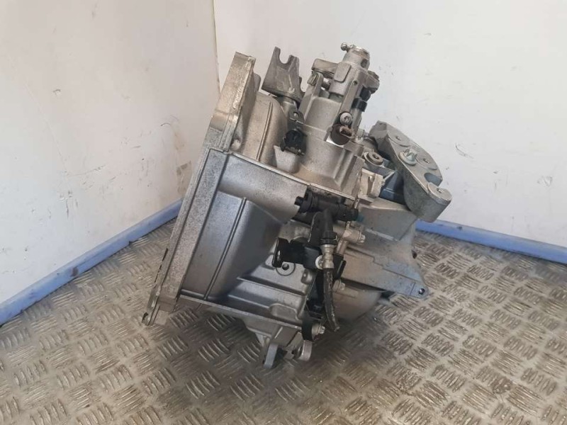 Recambio de caja cambios para opel meriva b selective referencia OEM IAM M320MDE 4547640BY4 6VELOCIDADES