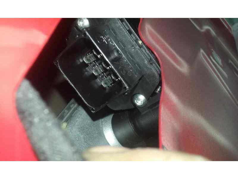 Recambio de elevalunas delantero derecho para opel corsa d limited edition referencia OEM IAM  6 PINS ELECTRICO