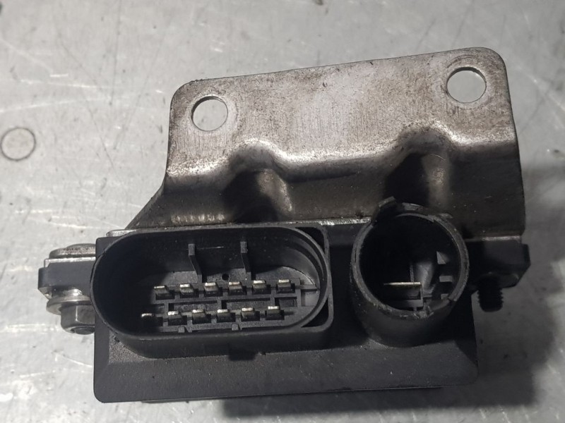 Recambio de modulo electronico para bmw serie 1 berlina (e81/e87) 118d referencia OEM IAM 2502193  HITACHI