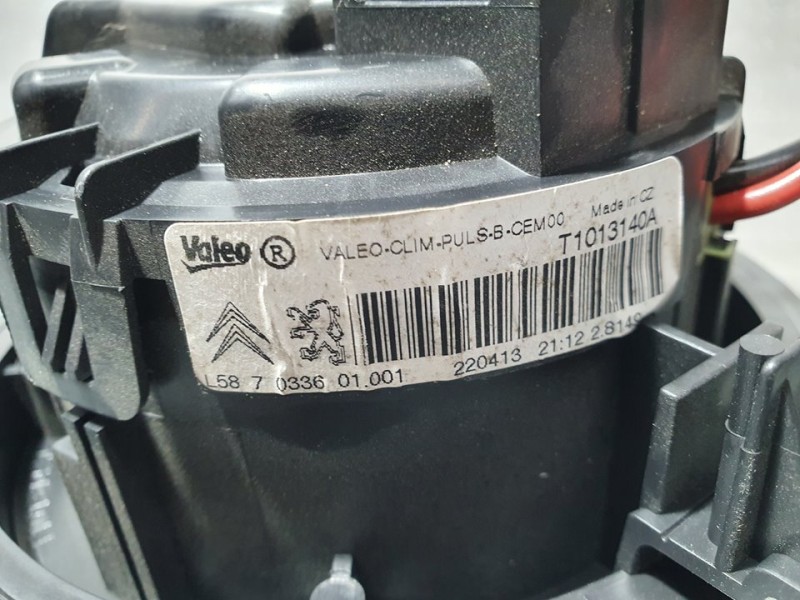 Recambio de motor calefaccion para peugeot 208 active referencia OEM IAM T1013140A VALEO 
