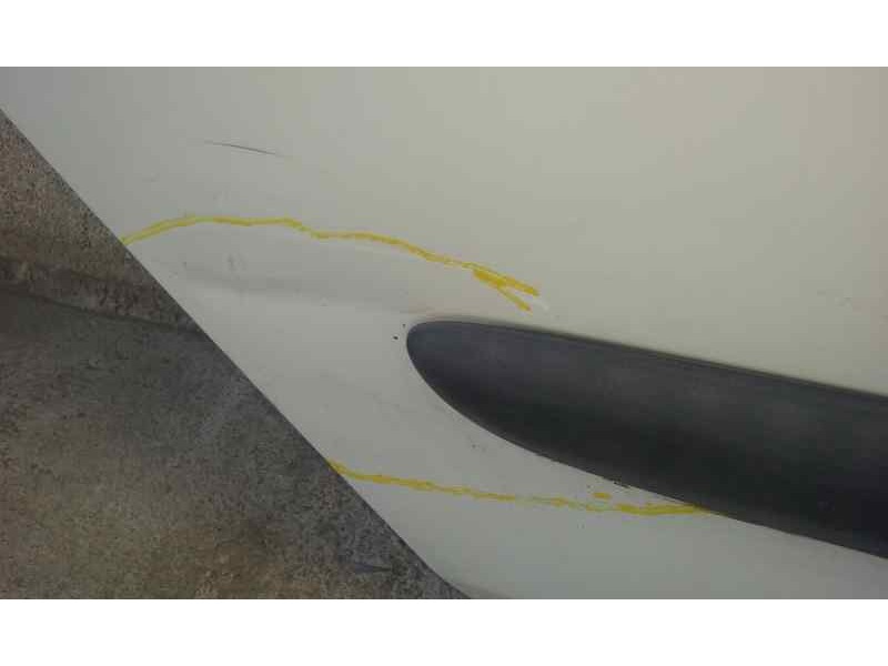 Recambio de puerta trasera derecha para renault clio ii fase i (b/cbo) 1.2 alize referencia OEM IAM   TOCADA