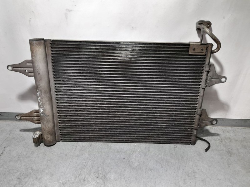 Recambio de condensador / radiador aire acondicionado para volkswagen polo (9n1) highline referencia OEM IAM 6Q0820411J  BEHR