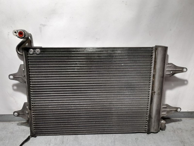 Recambio de condensador / radiador aire acondicionado para volkswagen polo (9n1) highline referencia OEM IAM 6Q0820411J  BEHR