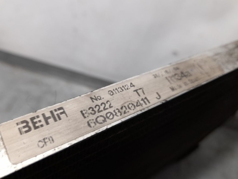 Recambio de condensador / radiador aire acondicionado para volkswagen polo (9n1) highline referencia OEM IAM 6Q0820411J  BEHR