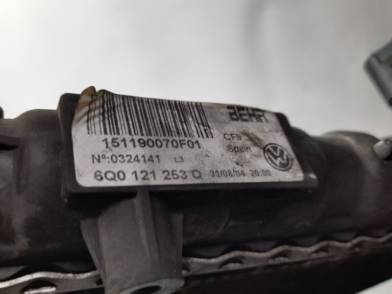 Recambio de radiador agua para volkswagen polo (9n1) highline referencia OEM IAM 6Q0121253Q  BEHR