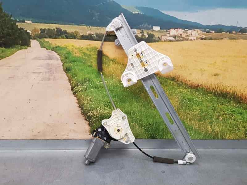 Recambio de elevalunas trasero derecho para hyundai i20 classic referencia OEM IAM  2 PINS BOSCH