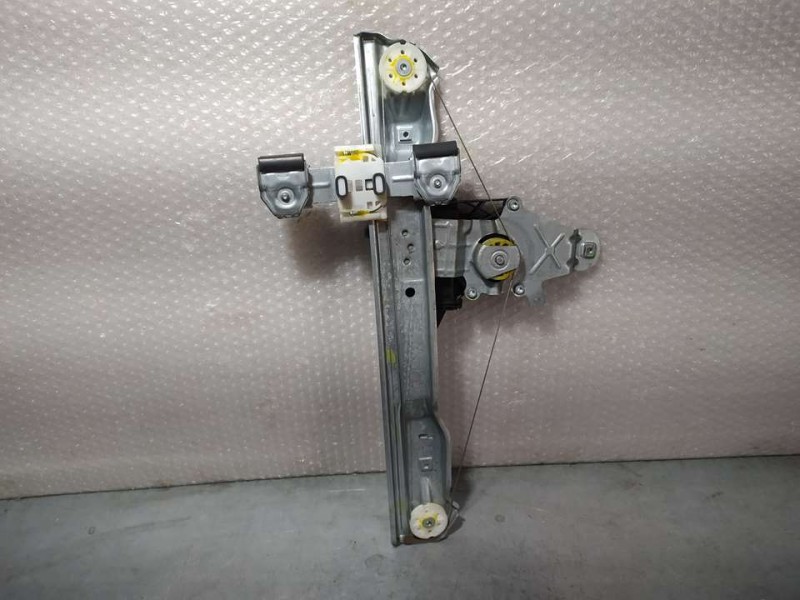 Recambio de elevalunas trasero derecho para opel meriva b selective referencia OEM IAM 93168807  ELECTRICO 7 PINES