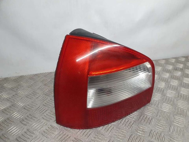 Recambio de piloto trasero izquierdo para audi a3 (8l) 1.9 tdi ambition referencia OEM IAM 8L0945095B  