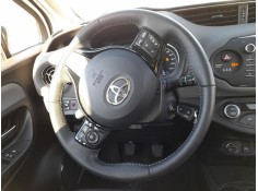 Recambio de volante para toyota yaris (_p13_) 1.5 (nsp131_) referencia OEM IAM 451020D300C9  