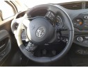 Recambio de volante para toyota yaris (_p13_) 1.5 (nsp131_) referencia OEM IAM 451020D300C9  