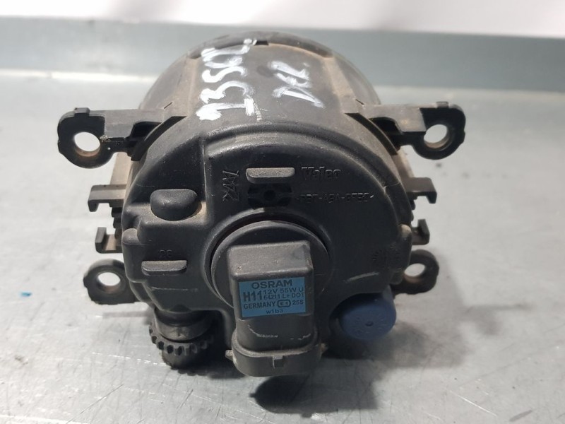 Recambio de faro antiniebla derecho para ford focus lim. (cb8) trend referencia OEM IAM 2N1115201AB 89204894 VALEO
