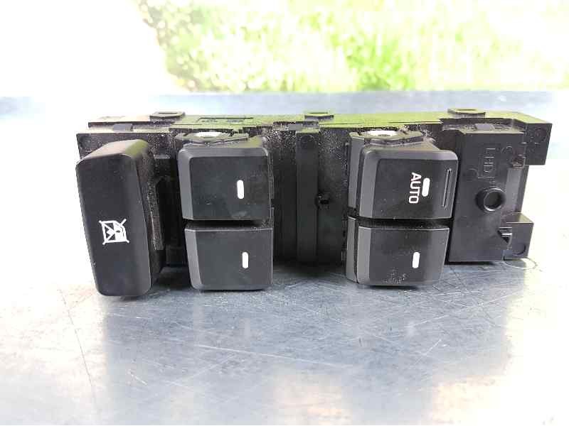 Recambio de mando elevalunas delantero izquierdo para hyundai i20 classic referencia OEM IAM 299131738 299134517 