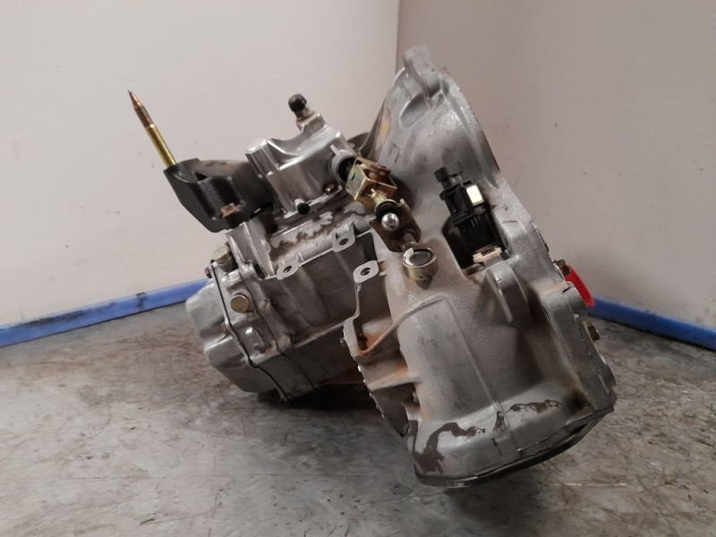 Recambio de caja cambios para daewoo kalos 1.4 sr referencia OEM IAM W4176 WZ015203 5VELOCIDADES