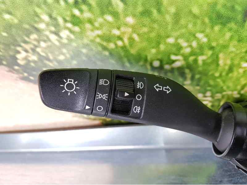 Recambio de mando luces y limpia para hyundai i20 classic referencia OEM IAM   