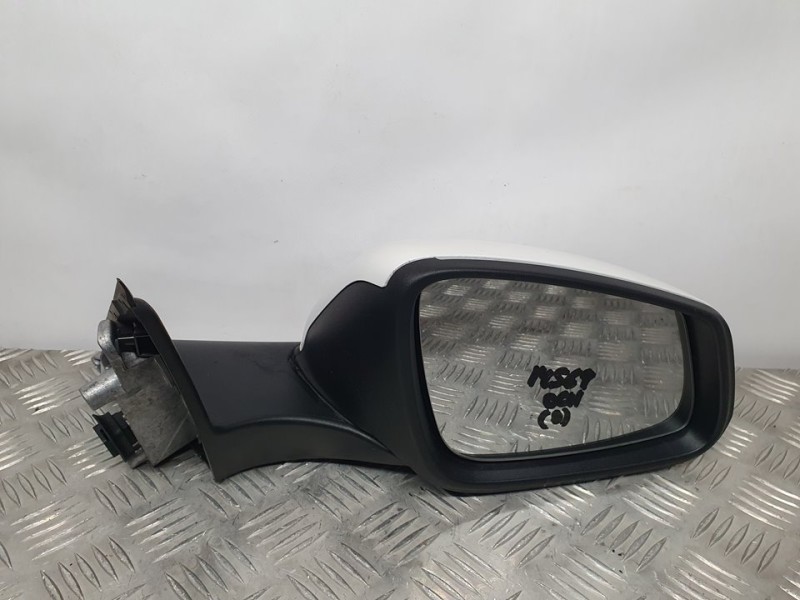 Recambio de retrovisor derecho para bmw serie 1 lim. (f40) 118d referencia OEM IAM SIN REF  ELECTRICO 5 PINES