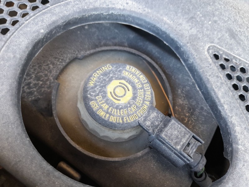 Recambio de bomba freno para audi a5 (8t3) 2.7 tdi referencia OEM IAM 4H0611021  