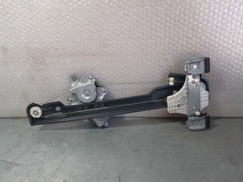 Recambio de elevalunas trasero izquierdo para ssangyong tivoli line 4x2 referencia OEM IAM 7331135000  ELECTRICO 2 PINES