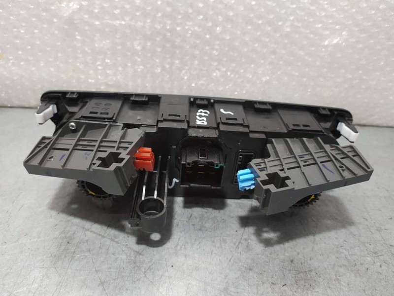 Recambio de mando calefaccion / aire acondicionado para hyundai i10 (ac3) essence referencia OEM IAM 97250K7130 97250 