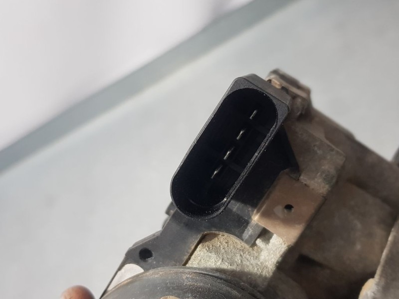 Recambio de motor limpia delantero para ford focus lim. (cb8) trend referencia OEM IAM BM5117504AF 0390248108 LADO IZQUIERDO