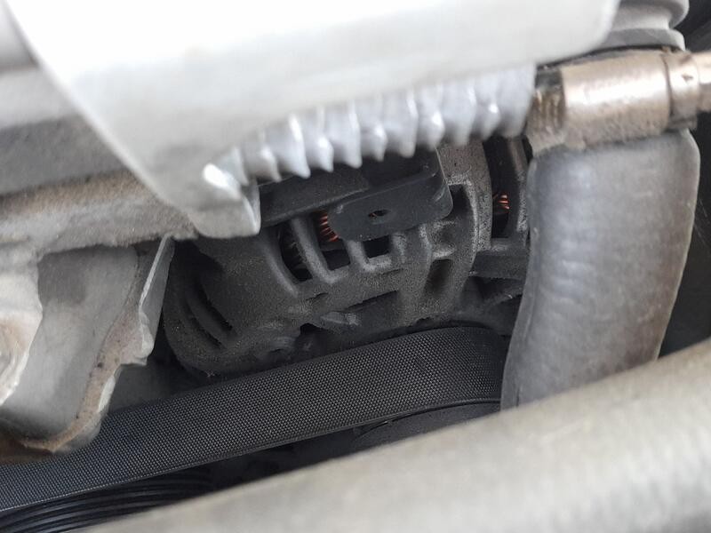 Recambio de alternador para bmw 3 (e90) 318 i referencia OEM IAM   