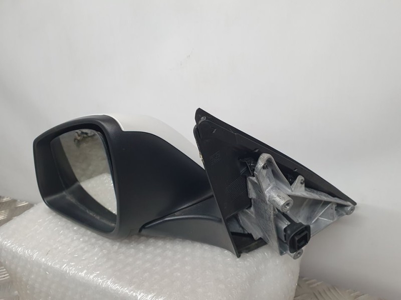 Recambio de retrovisor izquierdo para bmw serie 1 lim. (f40) 118d referencia OEM IAM X0192103  ELECTRICO 5 PINES