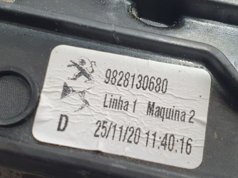 Recambio de elevalunas delantero derecho para peugeot 2008 (p1) gt line referencia OEM IAM 9828130680  ELECTRICO 6 PINS