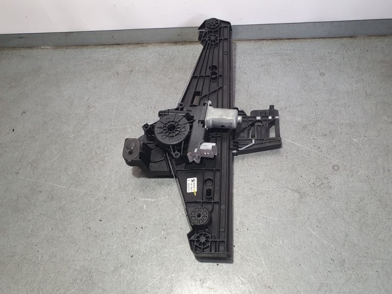 Recambio de elevalunas trasero derecho para peugeot 2008 (p1) gt line referencia OEM IAM 9830002480  ELECTRICO 6 PINS