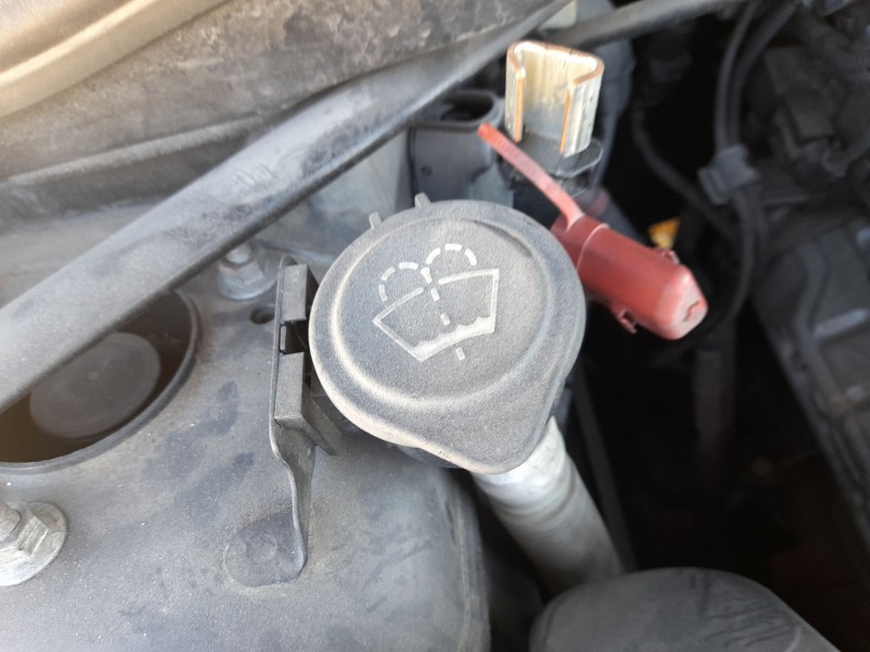 Recambio de deposito limpia para bmw 1 (e81) 118 d referencia OEM IAM 61677238667  