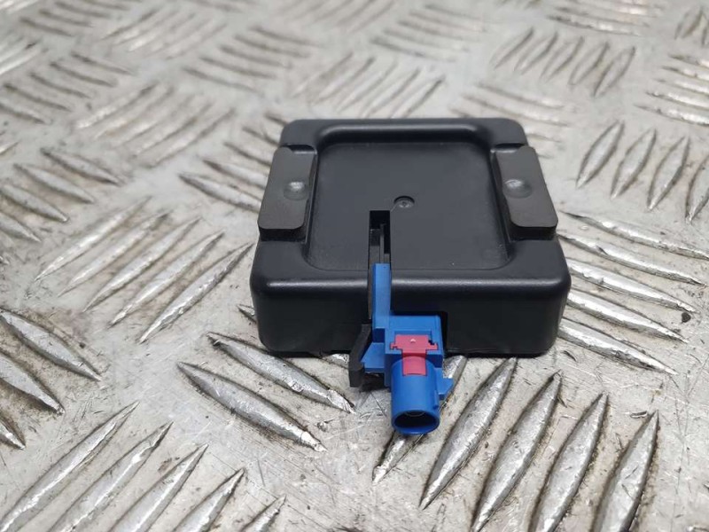 Recambio de antena para ford ka+ active referencia OEM IAM GCPT19C175AA 20180402A 