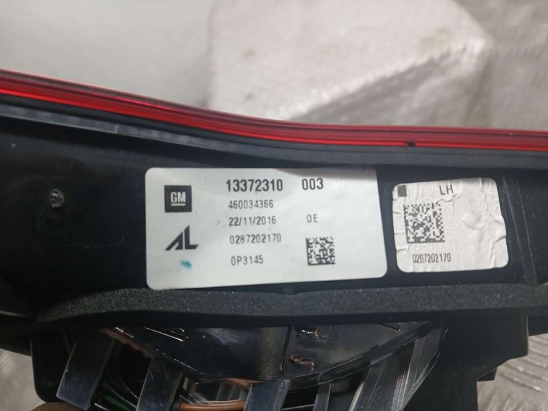 Recambio de piloto trasero izquierdo para opel meriva b selective referencia OEM IAM 13372310  INTERIOR
